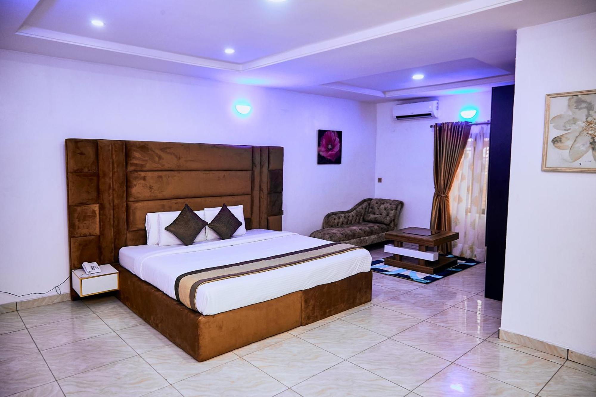 247 Luxury Hotel & Apartment Ajah Lekki Zewnętrze zdjęcie